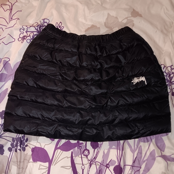 Stussy Black Ribbed Bubble Mini Skirt - Picture 1 of 3